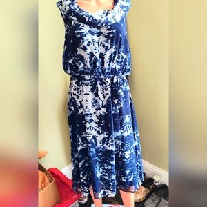 EUC Cowl Neck Sleeveless Chiffon Dress, Size 18WP #109
